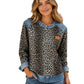 🐆 Styl Retro Statement | Bluza damska w panterkę z naszywkami dżinsowymi