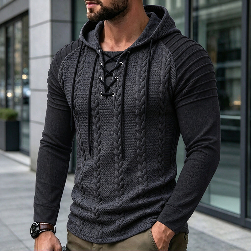 Texturiertes, plissiertes Herren-Hoodie mit Schulterdetails