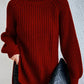 Wyprzedaż zimowa- Bawełniany sweter z wysokim dekoltem i rozciętymi rękawami